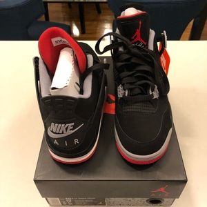 AIR JORDAN 4 RETRO BRED 2019 Size 10.5 DS